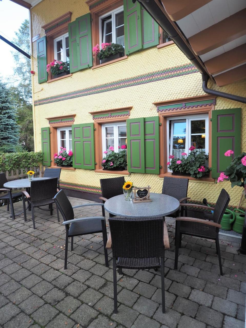 Landgasthof Zum Schwarzen Grat Isny im Allgäu Dış mekan fotoğraf