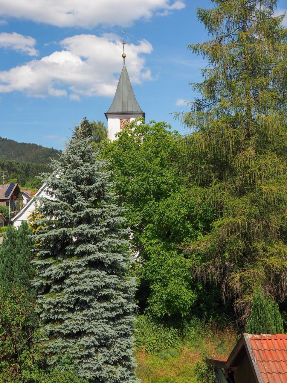 Landgasthof Zum Schwarzen Grat Isny im Allgäu Dış mekan fotoğraf