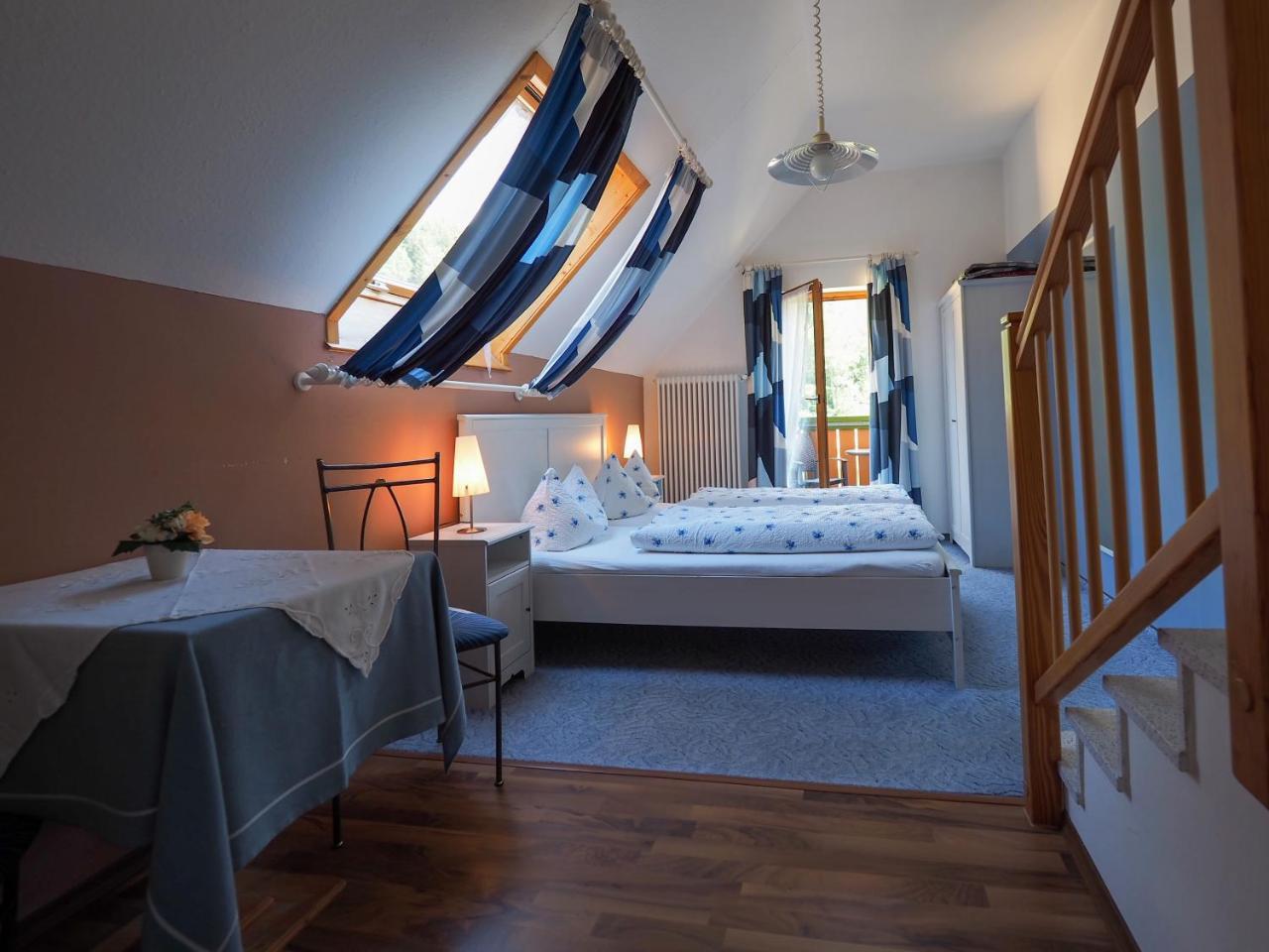 Landgasthof Zum Schwarzen Grat Isny im Allgäu Dış mekan fotoğraf