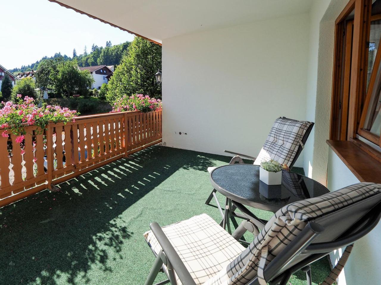 Landgasthof Zum Schwarzen Grat Isny im Allgäu Dış mekan fotoğraf