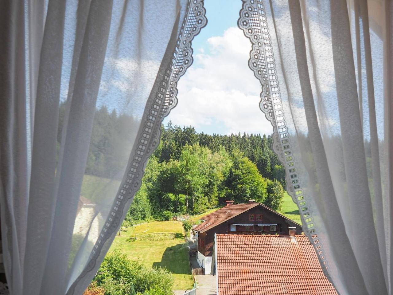 Landgasthof Zum Schwarzen Grat Isny im Allgäu Dış mekan fotoğraf